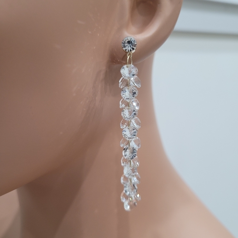 Brand New Gold Tone Clear Crystal Beads Earrings